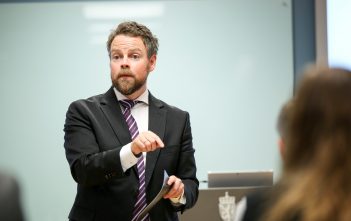 Næringsministeren blogger: – Skal gjøre det lettere for bedriftene