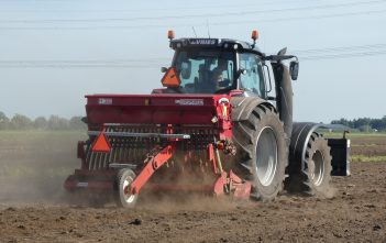 Bønder får 2,5 milliarder i tørke-erstatning