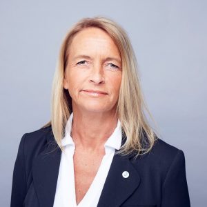 Kristin Hofstad, Administrasjonssjef